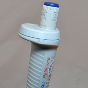 gebrauchte Kolbenhubpipette Eppendorf Reference 250 µL