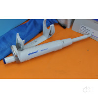 unbenutzte Kolbenhubpipette Eppendorf Reference 2  100-1000µL