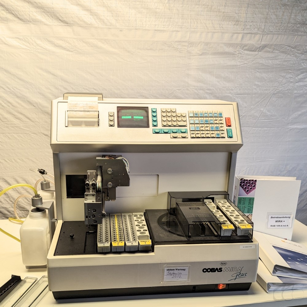 gebrauchter Analyzer Roche Cobas mira plus cc