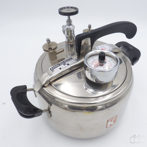 neuwertiger Laborautoklav Sasse KL-5-3 5 Liter 3 bar 142°C