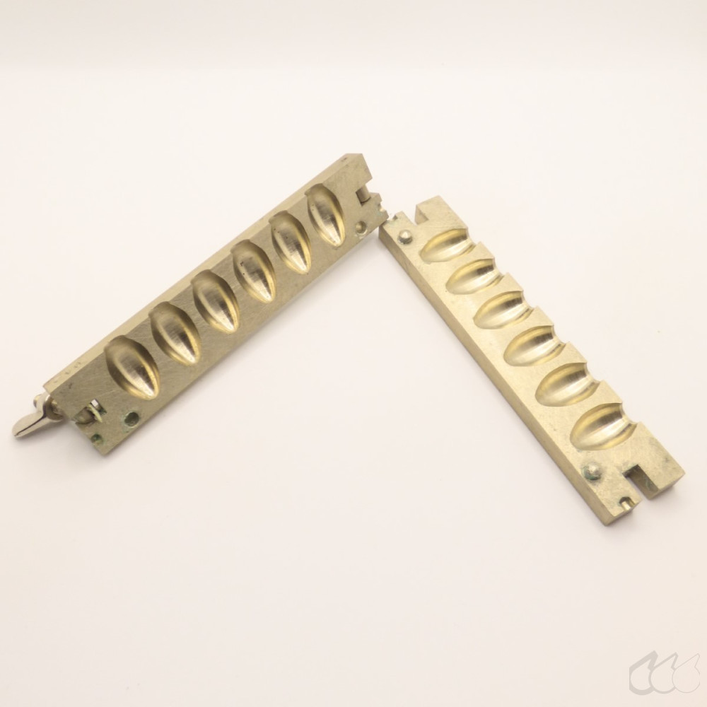 gebrauchte Suppositorien-Giessform 6x3g...