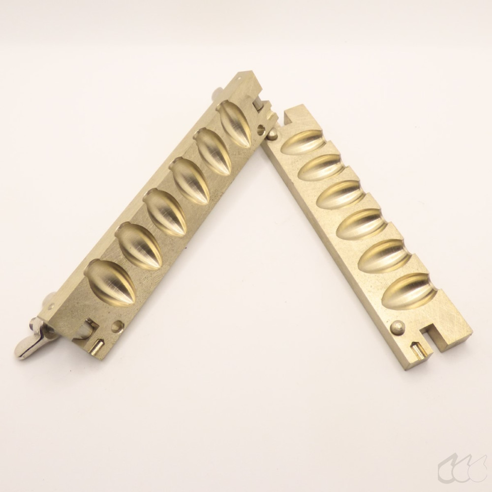 gebrauchte Suppositorien-Giessform 6x3g...