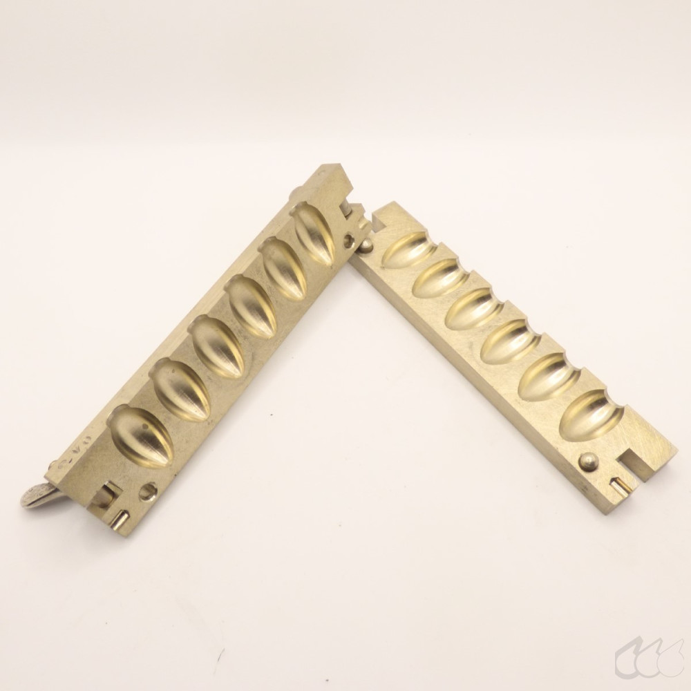 gebrauchte Suppositorien-Giessform 6x3g...