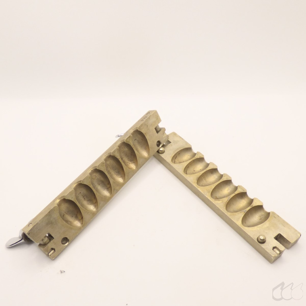 gebrauchte Suppositorien-Giessform 6x3g...