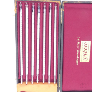 gebrauchter Thermometersatz aus Apotheke, eichfähig, Anschützthermometer 0...360°C (06)