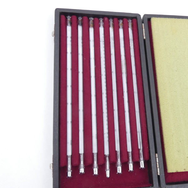 gebrauchter Thermometersatz aus Apotheke, eichfähig, Anschützthermometer 0...360°C (19)
