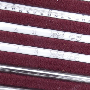 gebrauchter Thermometersatz aus Apotheke, eichfähig, Anschützthermometer 0...360°C (21)