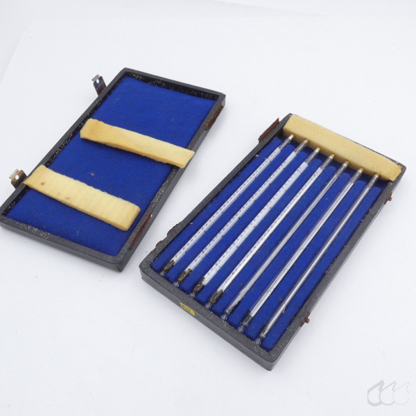 gebrauchter Thermometersatz aus Apotheke, eichfähig, Anschützthermometer 0...360°C (46)