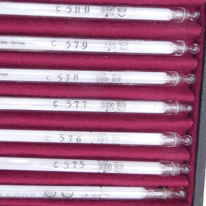 gebrauchter Thermometersatz aus Apotheke, eichfähig, Anschützthermometer 0...360°C (51)