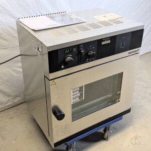 gebrauchter Wärmeschrank, 220°C, Memmert UE 200, 32 Liter