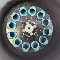 gebrauchte Kühlzentrifuge Hettich MIKRO 22R Typ 1110