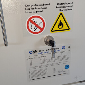 gebrauchter Kühl-Sicherheitsschrank F90 Düperthal Cool Line 29-061168 EN14470