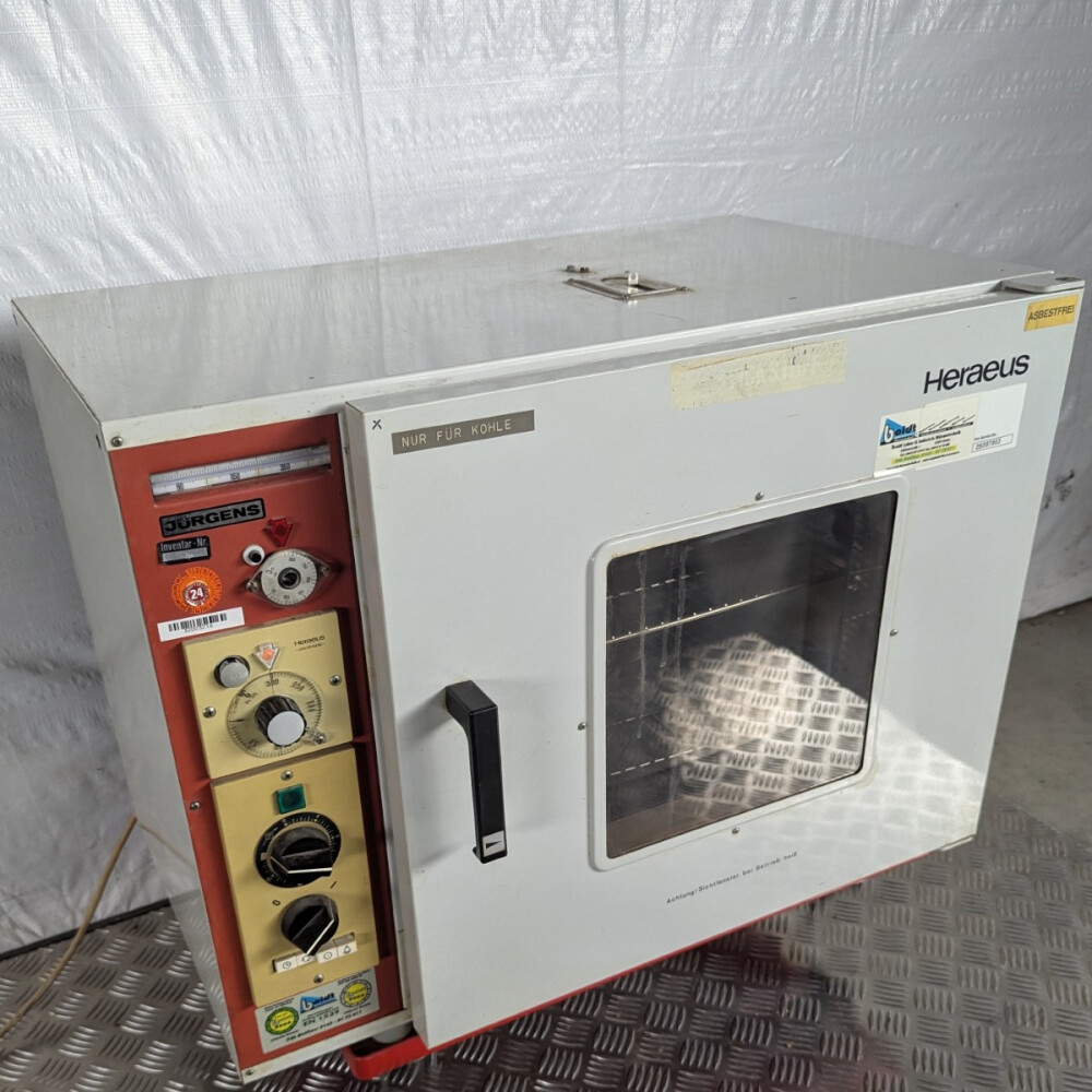 gebrauchter W&auml;rmeschrank 300&deg;C, Heraeus...