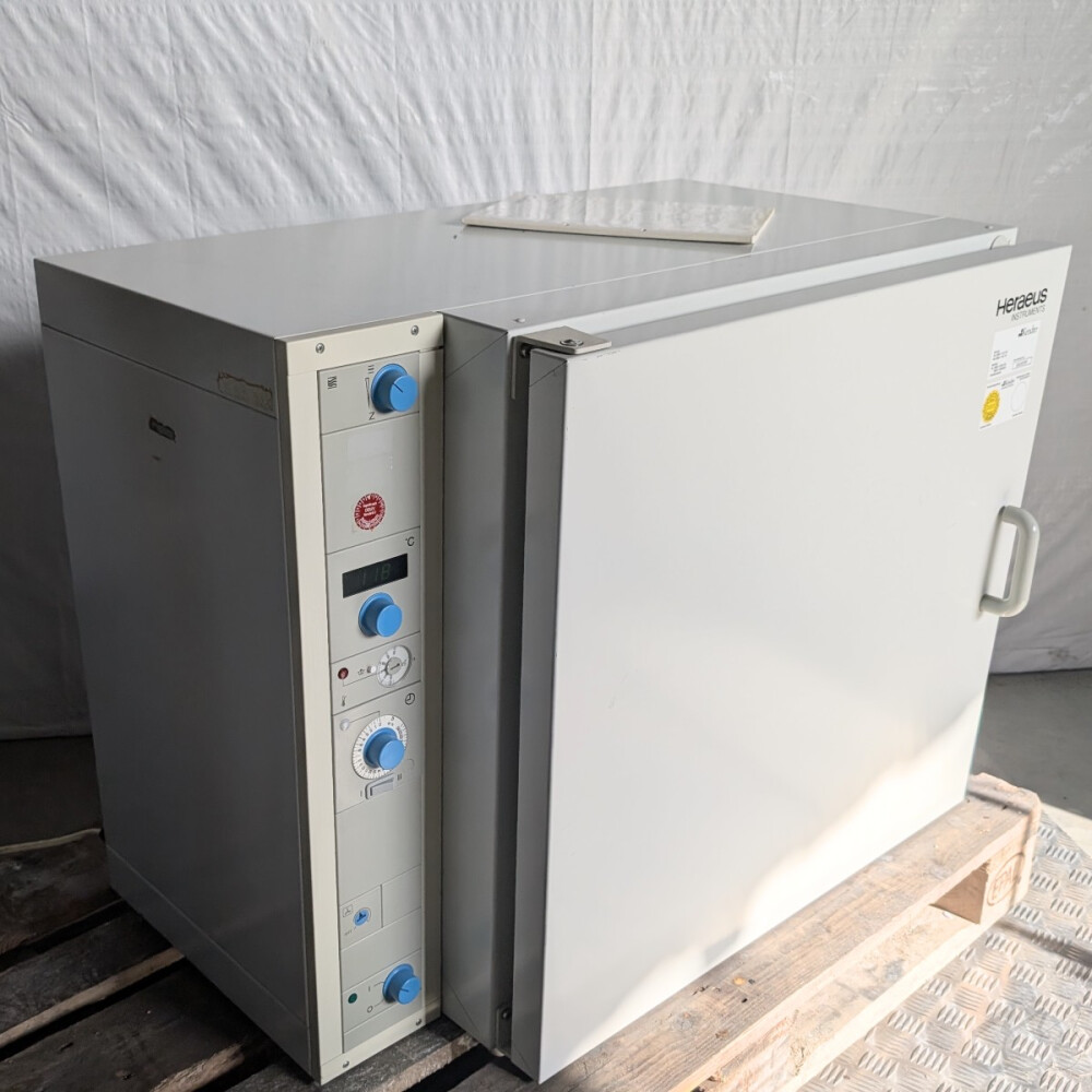 gebrauchter Umluft-Trockenschrank Heraeus SUT6120,...