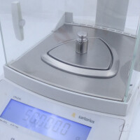 gebrauchte Analysenwaage Sartorius CPA224S 220g 0,1mg