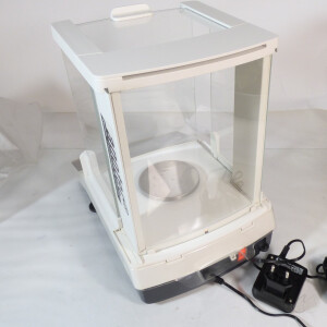 gebrauchte Analysenwaage Sartorius Quintix 124-1CEU 120g; d=0,1mg