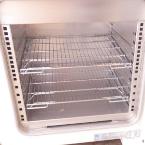 gebrauchter Trockenschrank MMM venticell LSIS-B2V / VC55, 250°C 55 Liter