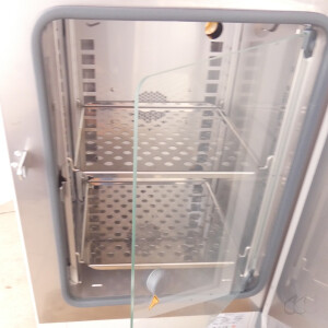 gebrauchter Umluft-Brutschrank Thermo HeraTherm IMH60  bis 105°C, 66 Liter