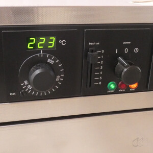 gebrauchter Wärmeschrank bis 220°C, Memmert UM 100, 14 Liter