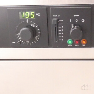 gebrauchter Wärmeschrank bis 220°C, Memmert UM 100, 14 Liter