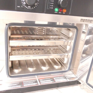 gebrauchter Wärmeschrank bis 220°C, Memmert UM 100, 14 Liter