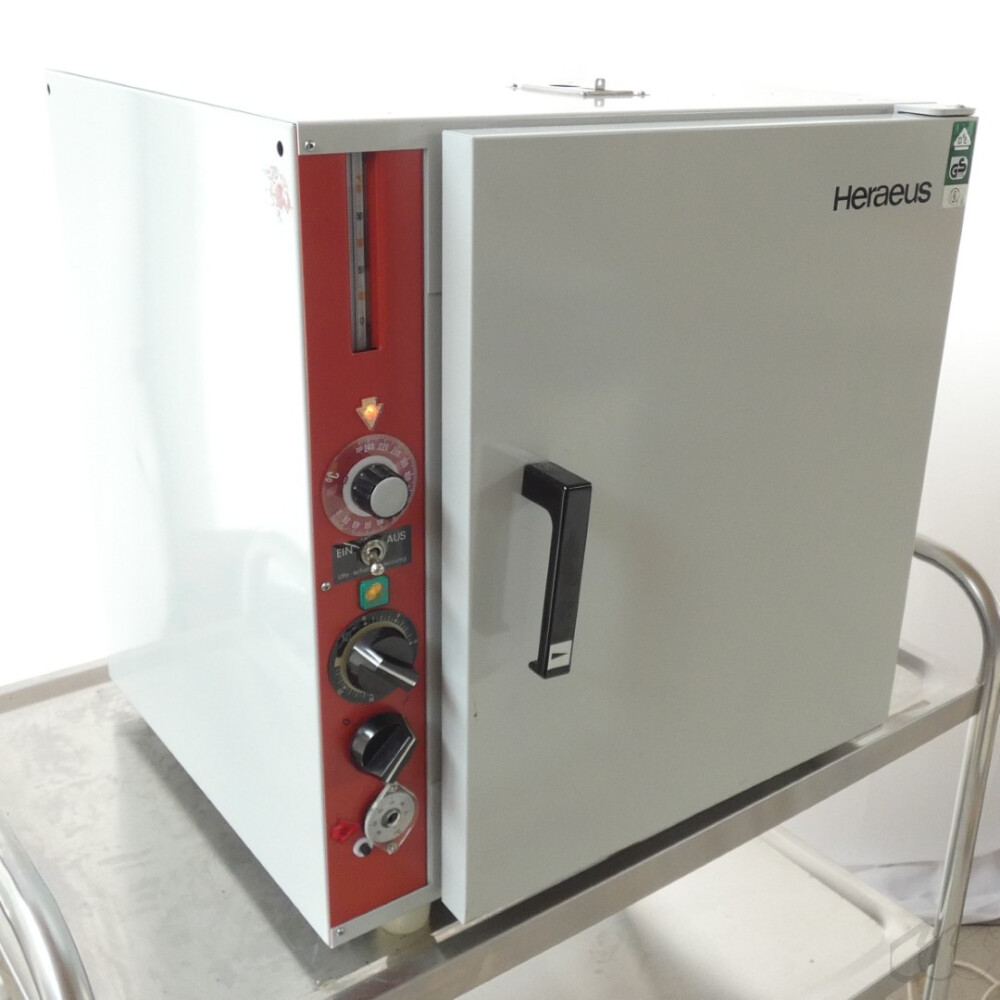 gebrauchter W&auml;rmeschrank bis 250&deg;C...