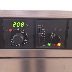 gebrauchter Wärmeschrank bis 220°C, Memmert UM 100, 14 Liter