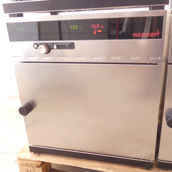 gebrauchter Inkubator Memmert INE 200, 70°C, 32L, Brutschrank