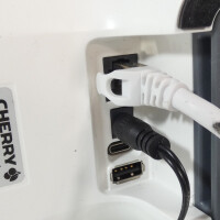gebrauchtes Chipkartenlesegerät Cherry ST 1506 aus Apothekenauflösung