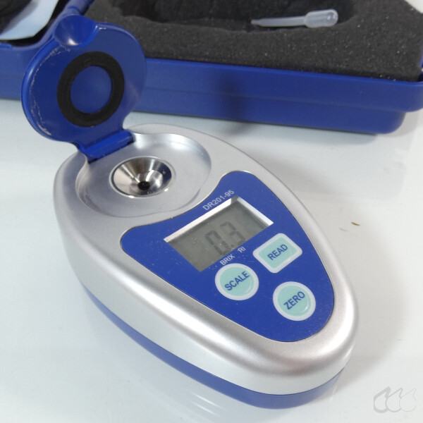 gebrauchtes, digitales Handrefraktometer KRÜSS DR201-95