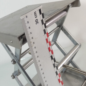 gebrauchte Edelstahl- Labor-Hebebühne Höhe bis 27 cm