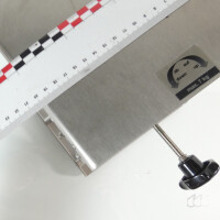 gebrauchte Edelstahl- Labor-Hebebühne Höhe bis 27 cm