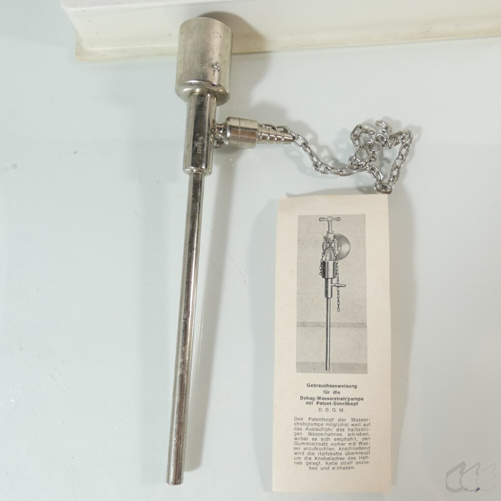 gebrauchte Metall-Wasserstrahlpumpe zum Aufstecken Dehag...