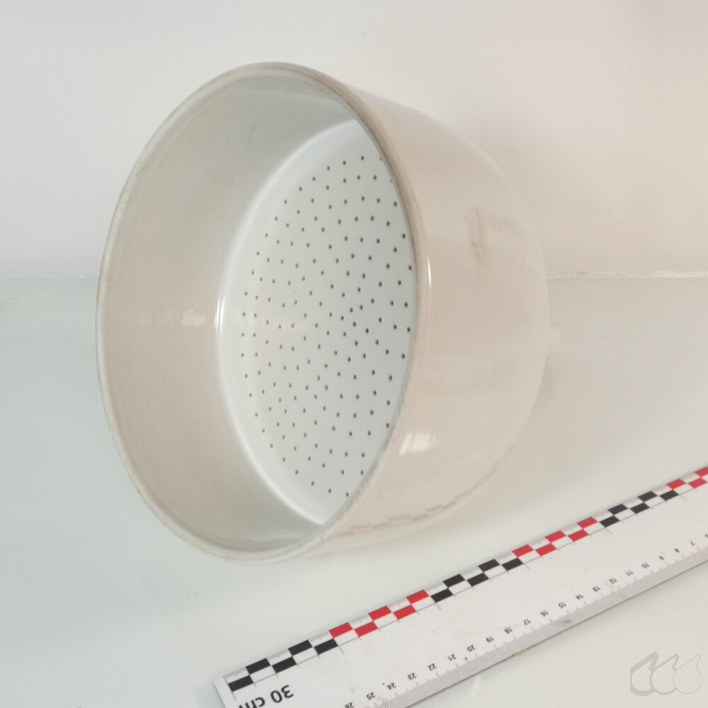 gebrauchter B&uuml;chnertrichter Porzellan, 200 mm