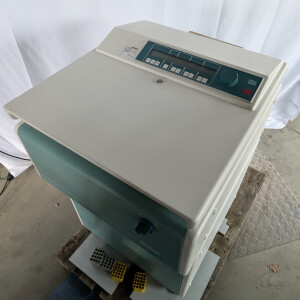 gebrauchte Kühlzentrifuge Hettich Rotixa 50 S mit Rotor 4296