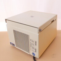 gebrauchte Zentrifuge Abbott 10900 U/min für 1,5 - 2mL Mikroreaktionsröhrchen