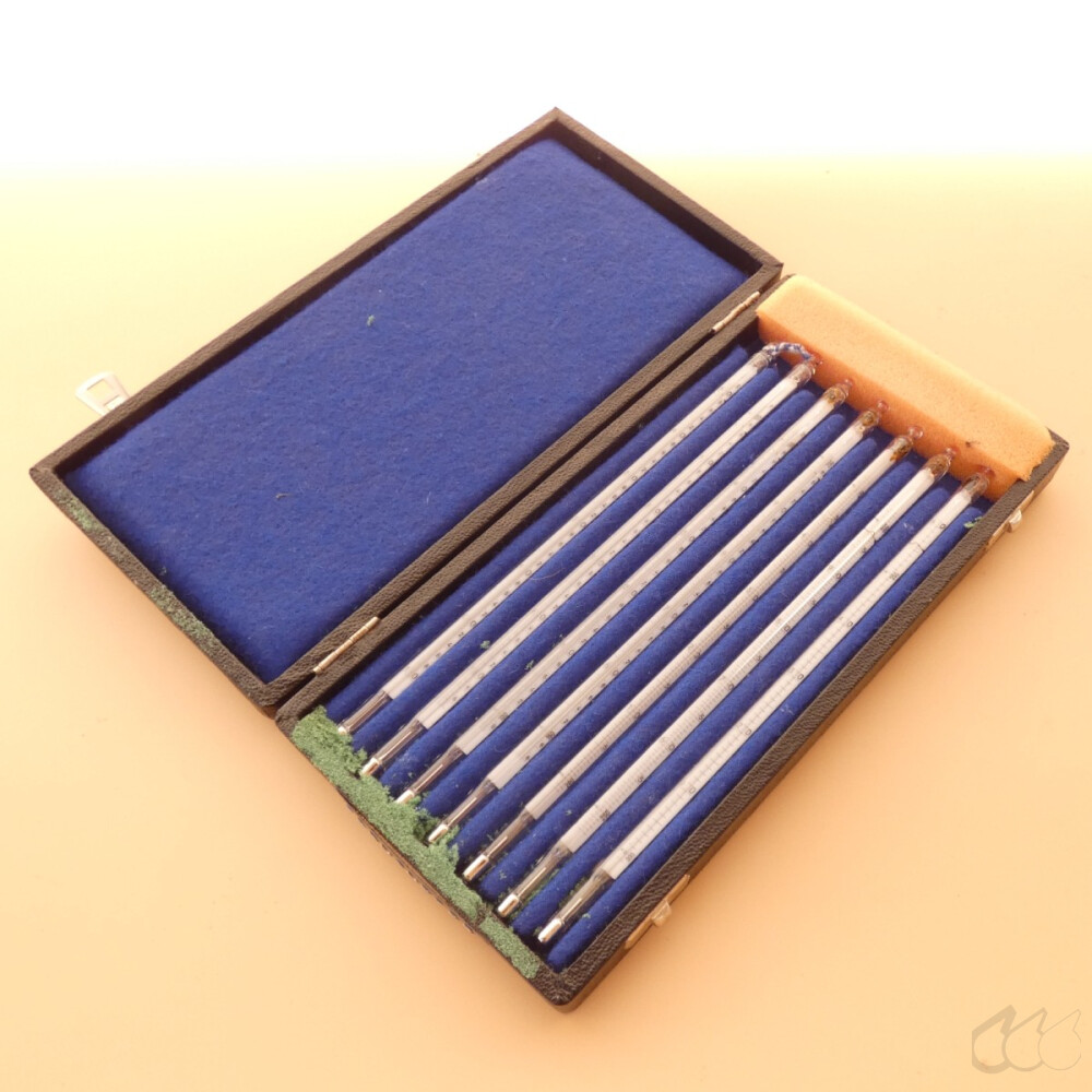 gebrauchter Thermometersatz aus Apotheke,...