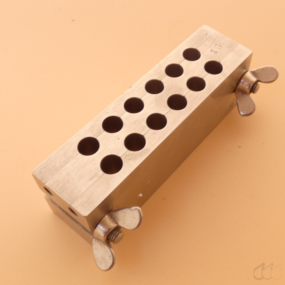 gebrauchte Suppositorien-Gie&szlig;form 12x 1g...