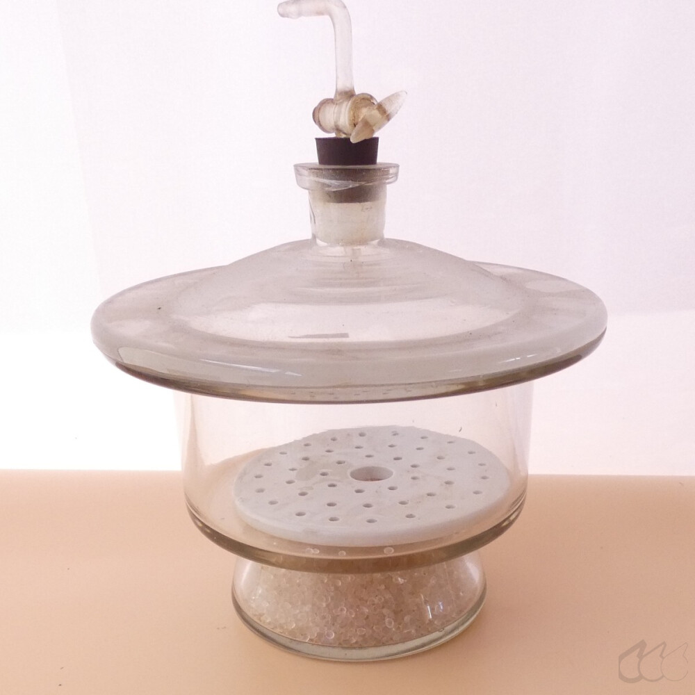 gebrauchter Exsikkator 15 cm, inkl. Hahn,...