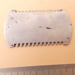 gebrauchter Nassfilm-Dickenmesser (Messkamm) Erichsen Modell 333
