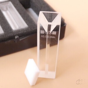 4x gebrauchte Quarzglas-Küvette 10 mm Hellma 104.002-QS