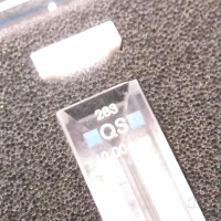 gebrauchte Mikro-Fluoreszenzküvette 10 mm Hellma 104.002F-QS