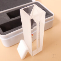 gebrauchte Quarzglas-Küvette 10 mm Hellma 104-002-10-40