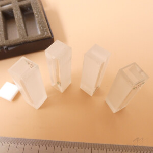 4x gebrauchte Mikroküvette 10 mm Hellma 104-OS