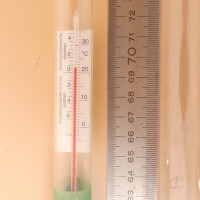 neuwertiges HECHT Alkoholometer mit Thermometer