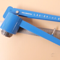gebrauchte Bördelzange Vial Crimper 8 mm Schließzange