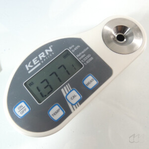 neuwertiges Digitalrefraktometer Kern ORD 45BM