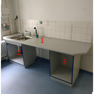 gebrauchte Laborzeile mit Spüle, Oberschränken, Tischaufsatz, 250,00 €